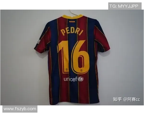 探索11足球球衣的设计理念与文化意义,揭示其背后的故事与球迷的热情 探索11足球球衣的设计理念与文化意义,揭示其背后的故事与球迷的热情